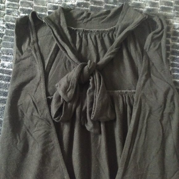 3/$25 Guess sleeveless open back halter tie tshirt tunic - Picture 2 of 11